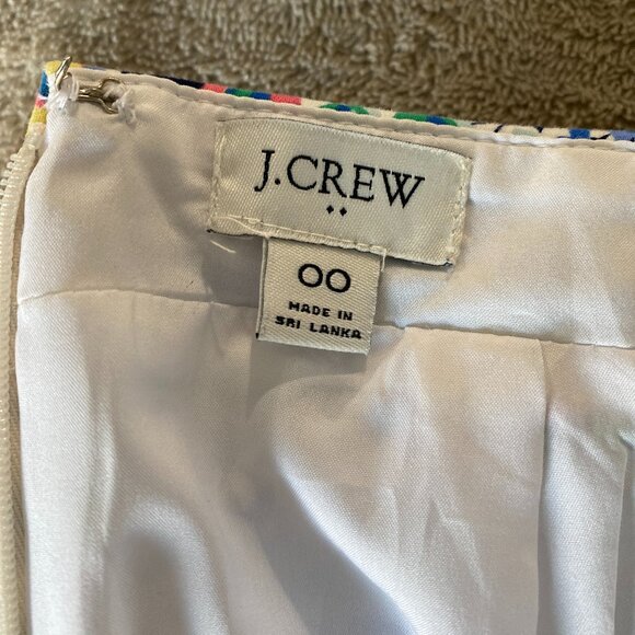 J.Crew Multicolor Floral Pencil Skirt | Size 00 | Vibrant Spring Print | Lined - Picture 6 of 6